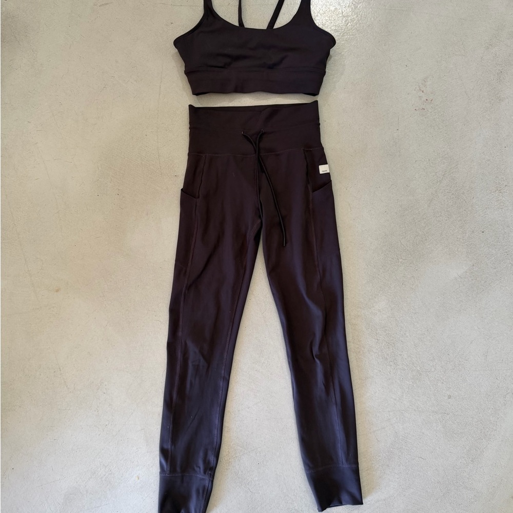 Vuori Daily Pocket Legging and matching Yosemite Long Line Bra